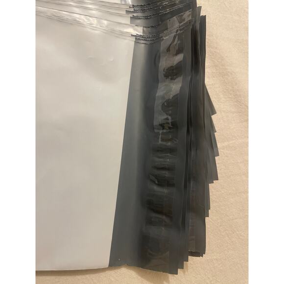 Poly Mailers 6 x 9 Shipping Bag Self Seal Quantity 100 Mail Package - Picture 2 of 4